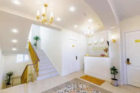 Grig's Hotel (Григ'с)