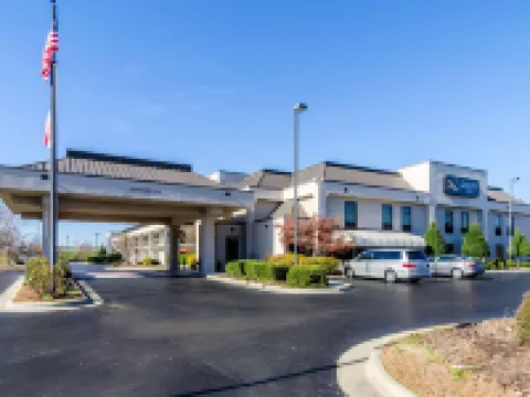 Quality Inn Hotels in Lumberton