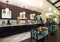 納什維爾富蘭克林冷泉歡朋套房飯店 - 早餐