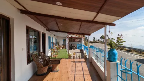 Kanatal Kutir Hotels in Tehri Range