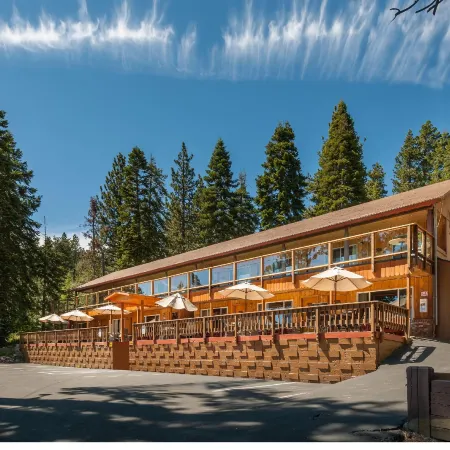 Cedar Glen Lodge