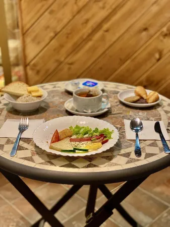 Казан Султан Отели рядом с достопримечательностью «Комитет Земельных и Имущественных Отношений»