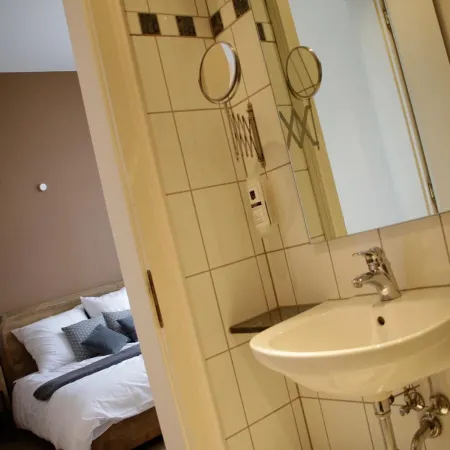 Z&B Hotel