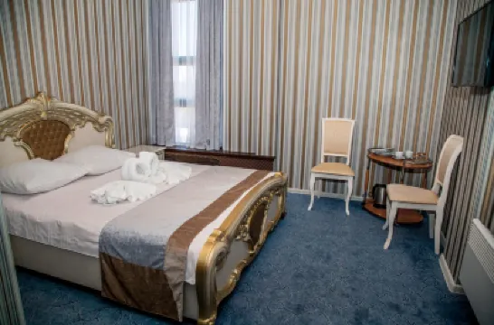Verona Hotel Hotels near Orlov Paleontological Museum