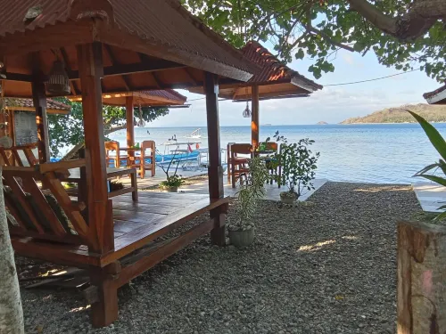 Pelangi Homestay Bungalow Gili Gede - Wifi