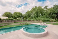 Thecamp Chiangkhan - Rooftop Pools