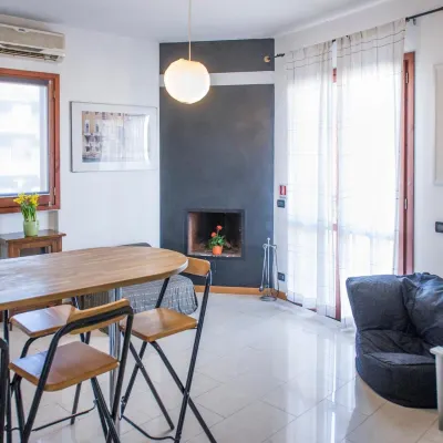 Flatinrome Residence Fiera Hotels near Commercity