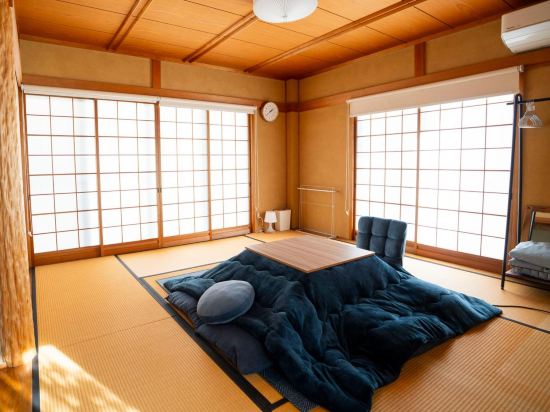 Denim Lodge Nest