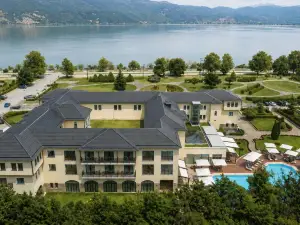 Hotel du Lac Congress Center & Spa