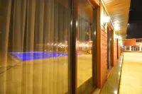 Green Palace Suite Hotel - Kolam Renang