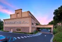 DoubleTree by Hilton Hotel Tinton Falls - Eatontown Hotels in Tinton Falls