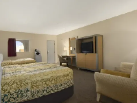 Travelodge by Wyndham Clovis Hotels in Clovis