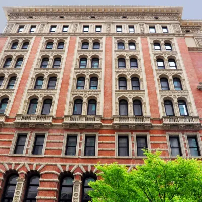 Philadelphia Marriott Downtown Hotels near Market East