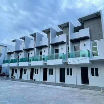 J Spazio Apartelle and Cafe