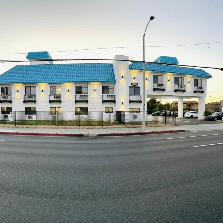 Casa Playa Inn & Suites Stanton Anaheim Area Отели в г. Стантон