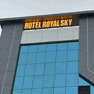 hotel royal sky Hotel Exterior