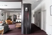 Chapel Apartments Hotels in North East Valley