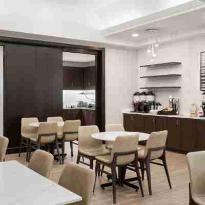 Residence Inn Ottawa Airport Dining/Meeting Rooms