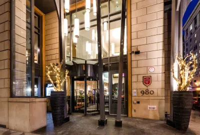 Le St-Martin Hotel Centre-Ville – Hotel Particulier Hotels in Golden Square Mile