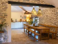 Gîtes au pied des Cévennes - Domaine Les Terres Aoyama Hôtels à : Rousson