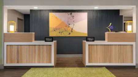 Spark by Hilton West Coxsackie Отели рядом с достопримечательностью «Гудзон»