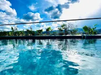 Los Patios Cool Living - Rooftop Pools