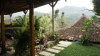 Tirta Arsanta Hot Springs & Villa - Villas