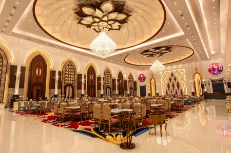 Maribella Hotel & Resort Отели рядом с достопримечательностью «Akal Takht»