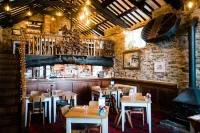 Driftwood Spars Hotels in Mount Hawke