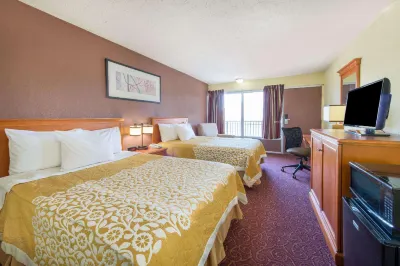 Days Inn by Wyndham Frankfort Hotels near Buffalo Trace Distillery