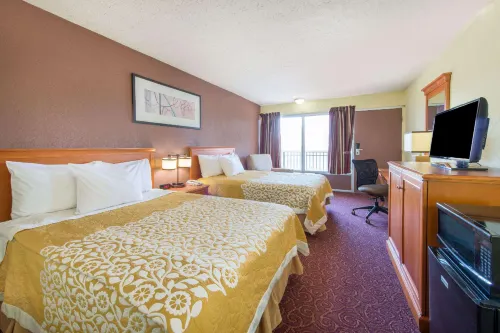 Days Inn by Wyndham Frankfort Hotels in Frankfort
