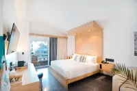 Bahia Hotel & Beach House