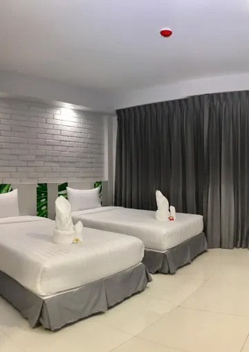 ห้องซูพีเรีย, วิวสระว่ายน้ำ