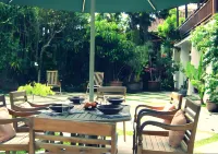 Puri Brata Hotel di Galur