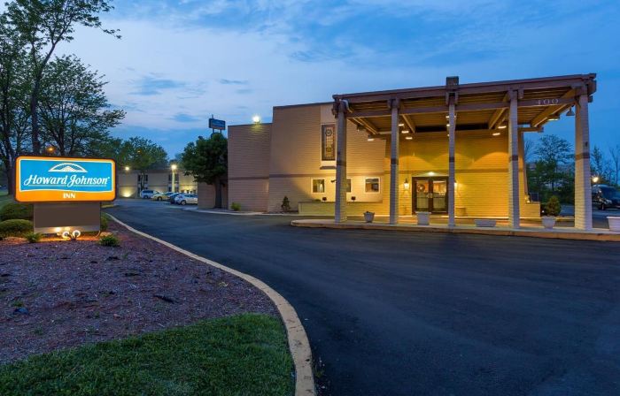 Days Inn & Suites by Wyndham Cincinnati North