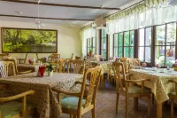 Traktir Hotel - breakfast