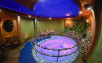 Nautilus Hotel - 2-Star