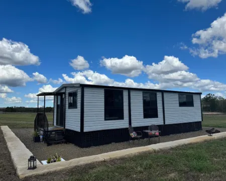 Copper Creek Retreat - Sleep Next Door to the Lions Hotels in Nulkaba