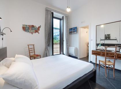 Maria Vittoria Charming Rooms and Apartments