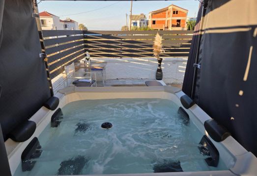 쿠쿠나리 아파트먼트