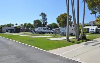 Nobby Beach Holiday Village - Parking