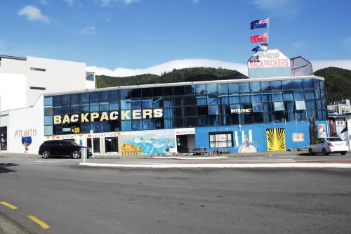 Atlantis Backpackers - Pet Friendly