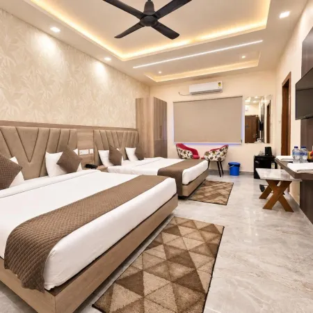 Aaditri Inn