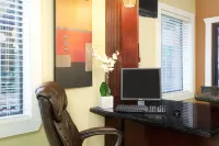 Howard Johnson by Wyndham Lafayette