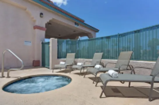 ซุปเปอร์ 8 บายวินด์แฮม ดาวน์ทาวน์ทูซอน ศูนย์การประชุม โรงแรมในทูซอน