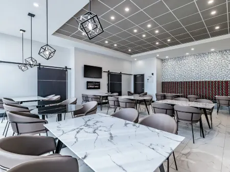 Hyatt Place Toronto Brampton