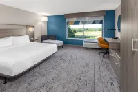 Holiday Inn Express & Suites Reedsburg – Dells Area
