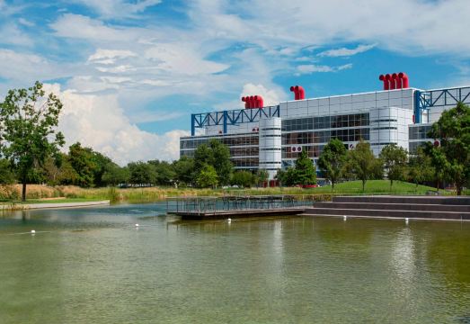 1. 더 웨스틴 휴스..