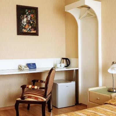 Vals Hotel Hotel dekat Stasiun Tulskaya