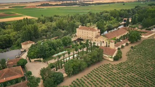 Hacienda Zorita Wine Hotel & Spa Hotel di Vega de Tirados